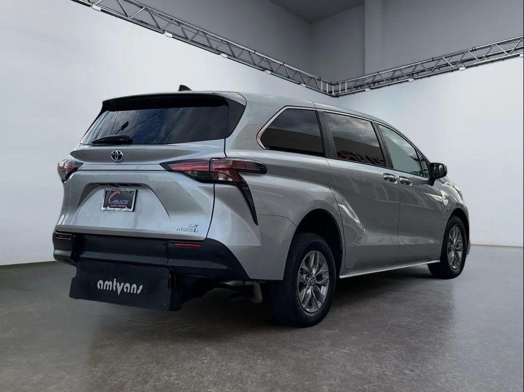 used 2022 Toyota Sienna car, priced at $60,994
