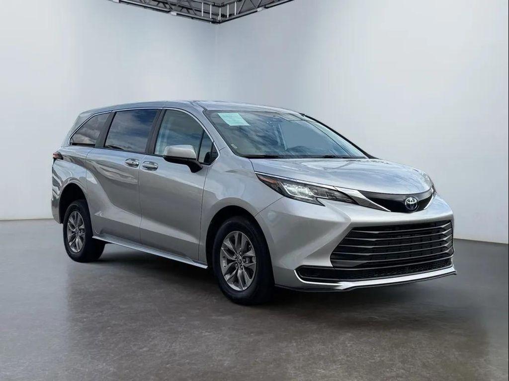 used 2022 Toyota Sienna car, priced at $60,994