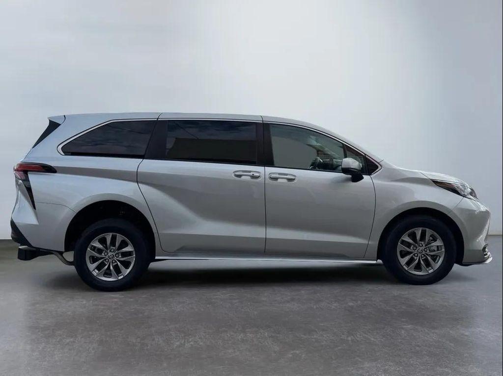 used 2022 Toyota Sienna car, priced at $60,994