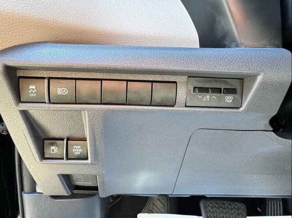 used 2022 Toyota Sienna car, priced at $59,994