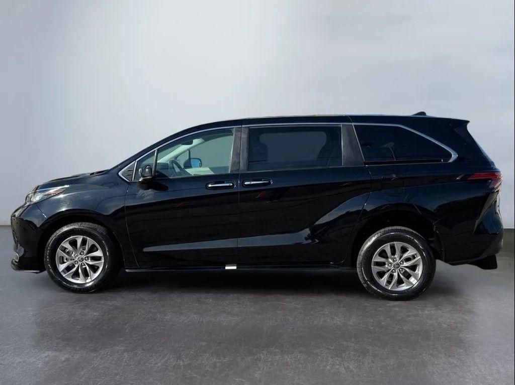 used 2022 Toyota Sienna car, priced at $59,994