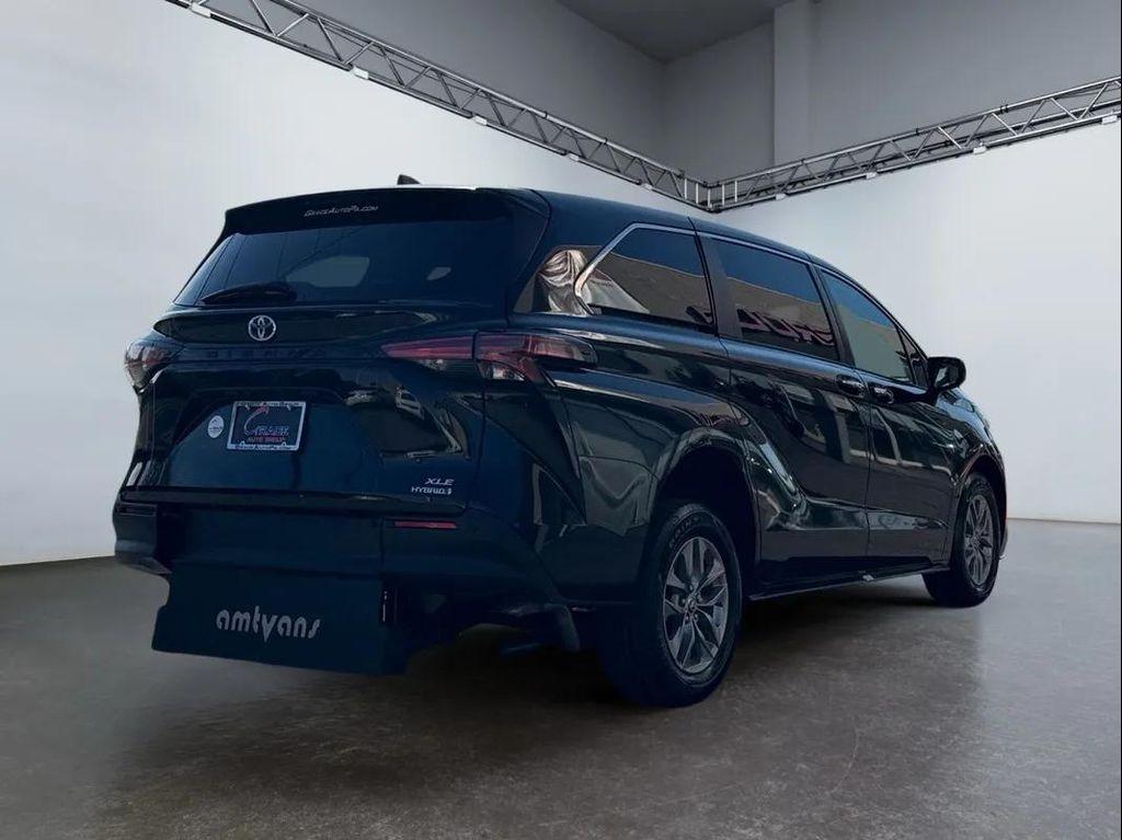 used 2022 Toyota Sienna car, priced at $59,994