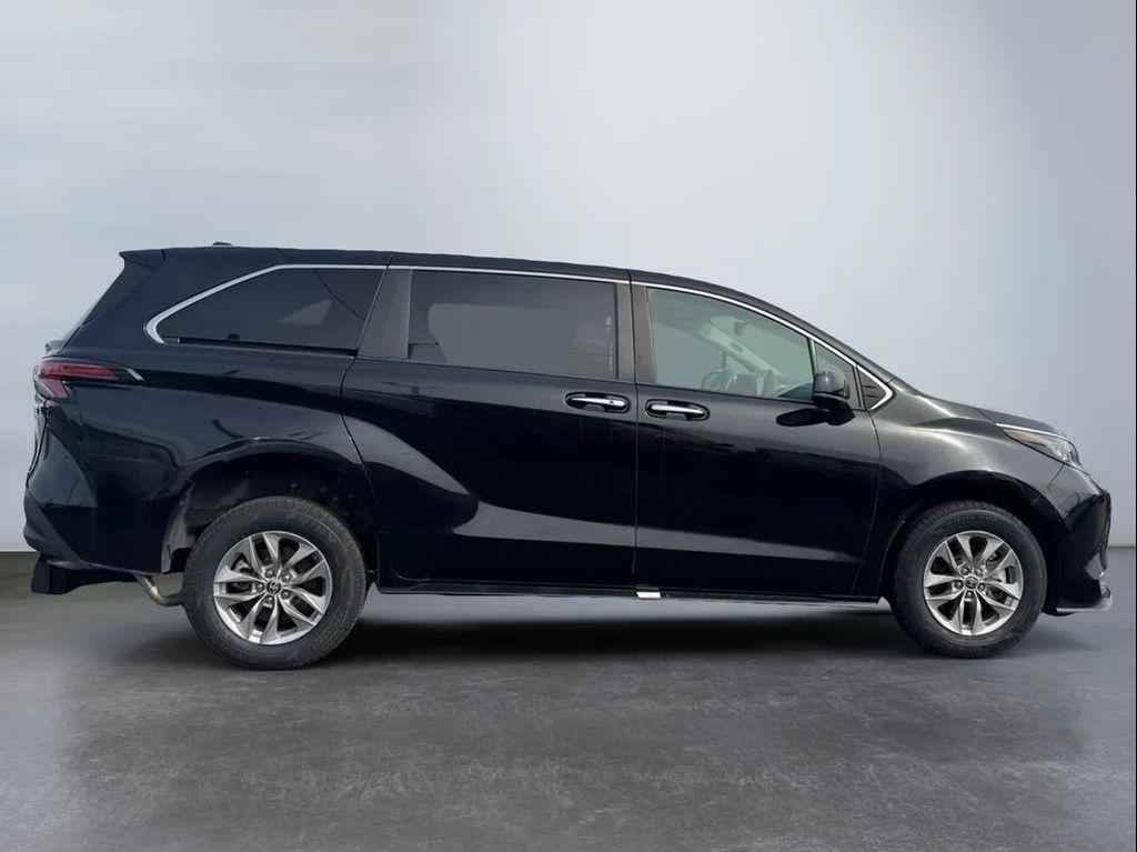used 2022 Toyota Sienna car, priced at $59,994