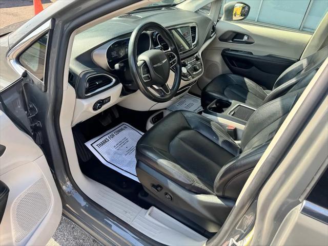 used 2022 Chrysler Pacifica Hybrid car, priced at $23,994