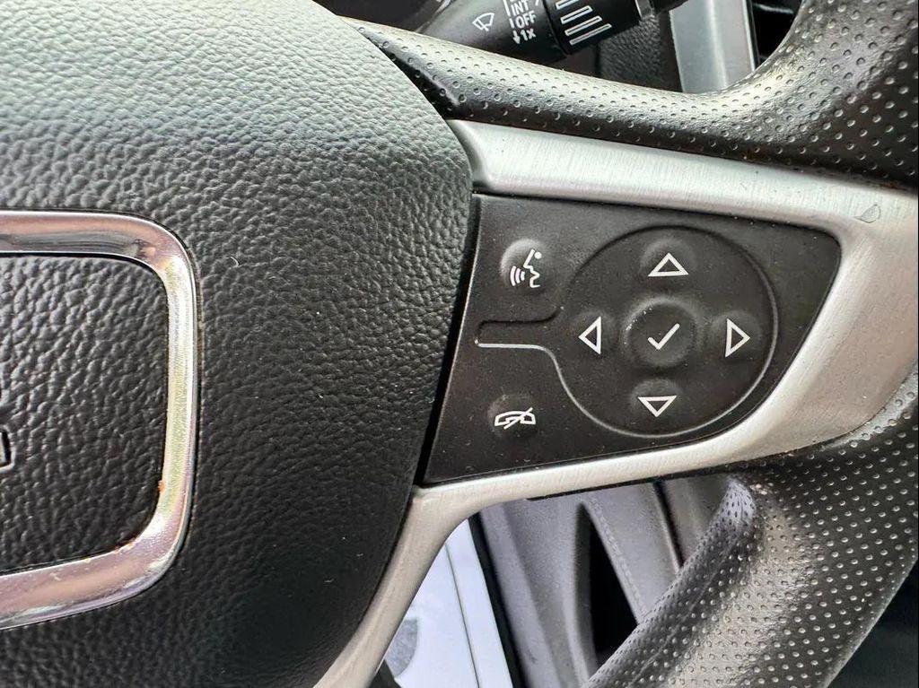 used 2022 GMC Acadia car, priced at $19,994