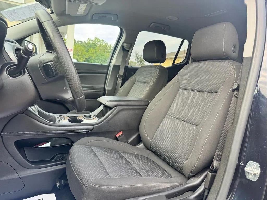 used 2022 GMC Acadia car, priced at $19,994