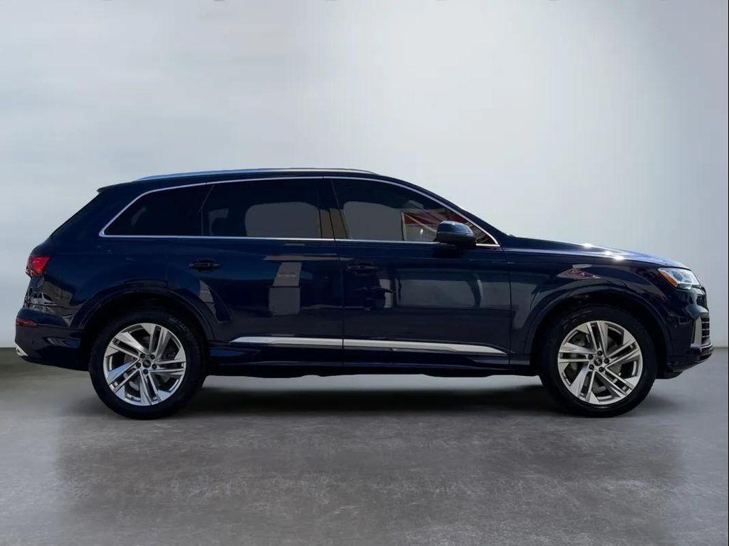 used 2022 Audi Q7 car, priced at $35,494