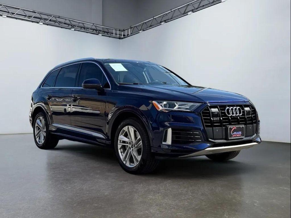used 2022 Audi Q7 car, priced at $35,494