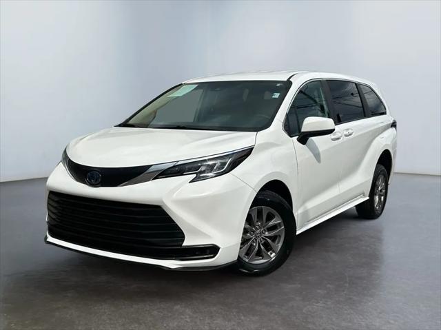 used 2023 Toyota Sienna car, priced at $54,994