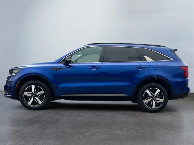 used 2021 Kia Sorento car, priced at $25,494