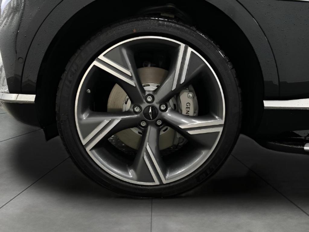 new 2025 Genesis GV80 car, priced at $82,645