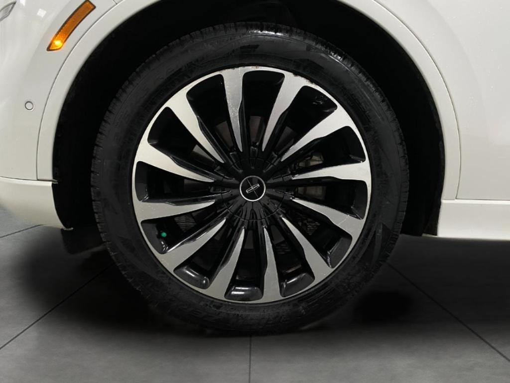 used 2022 Lincoln Aviator car, priced at $40,616