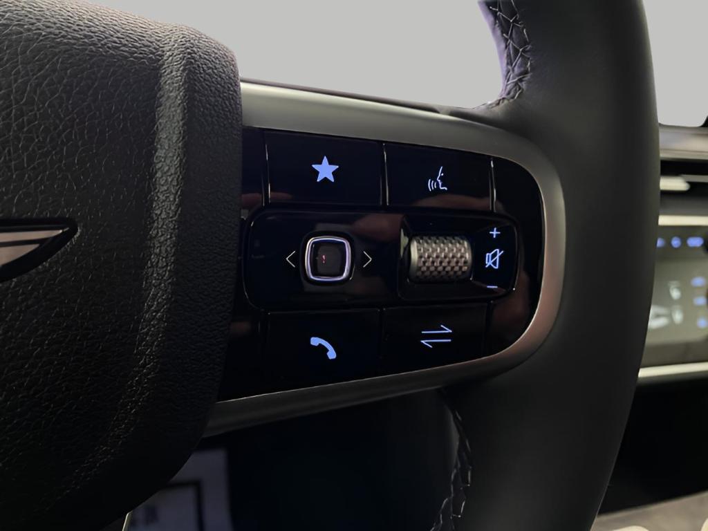 new 2025 Genesis GV80 car, priced at $77,084