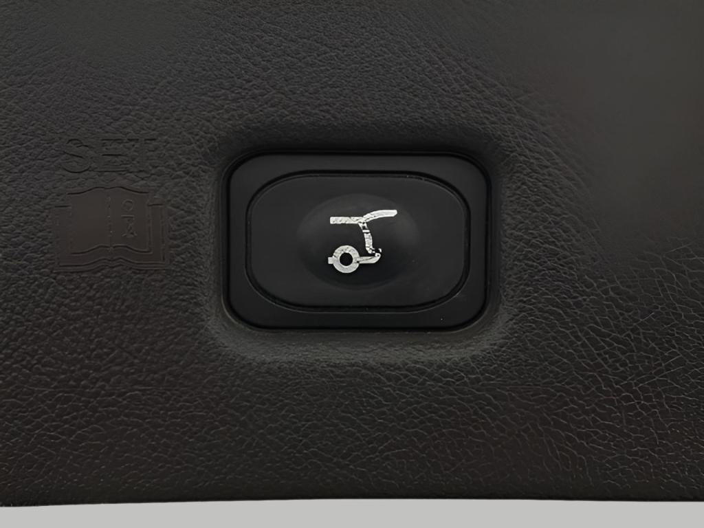 used 2022 Lincoln Nautilus car, priced at $36,490