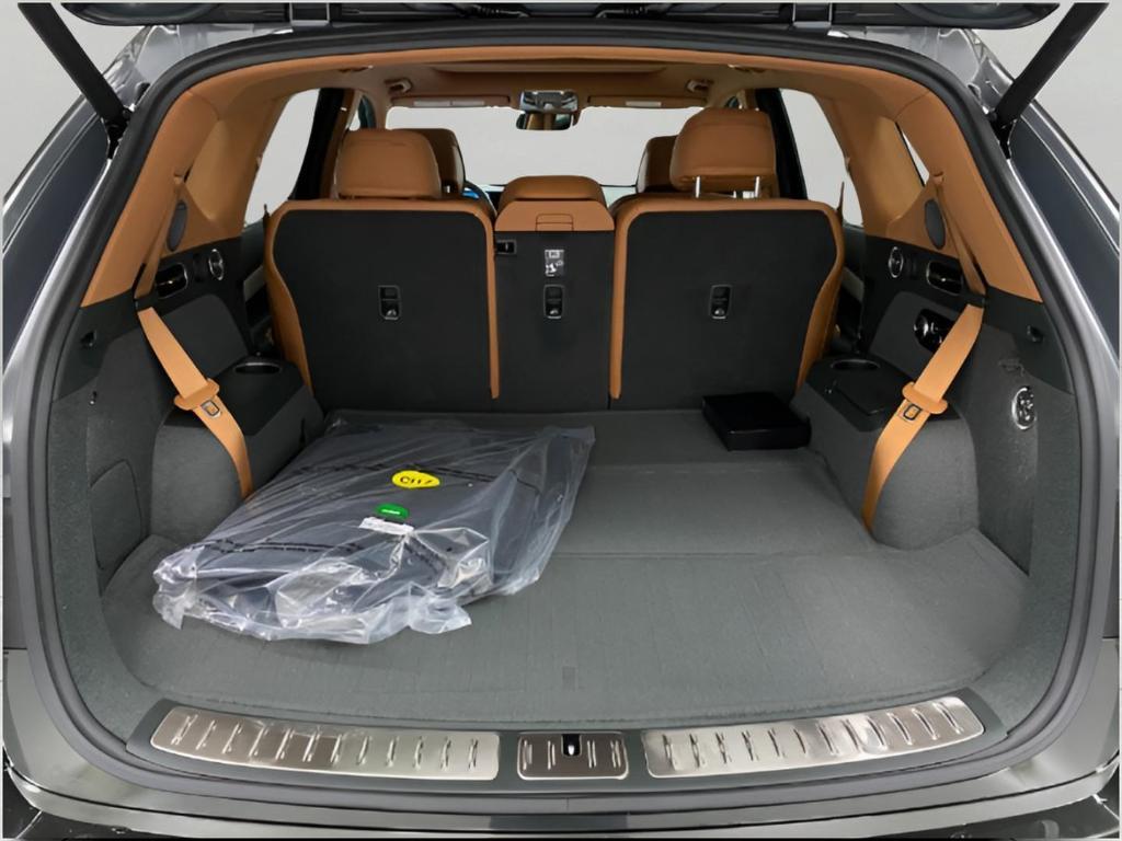 new 2025 Genesis GV80 car, priced at $77,100