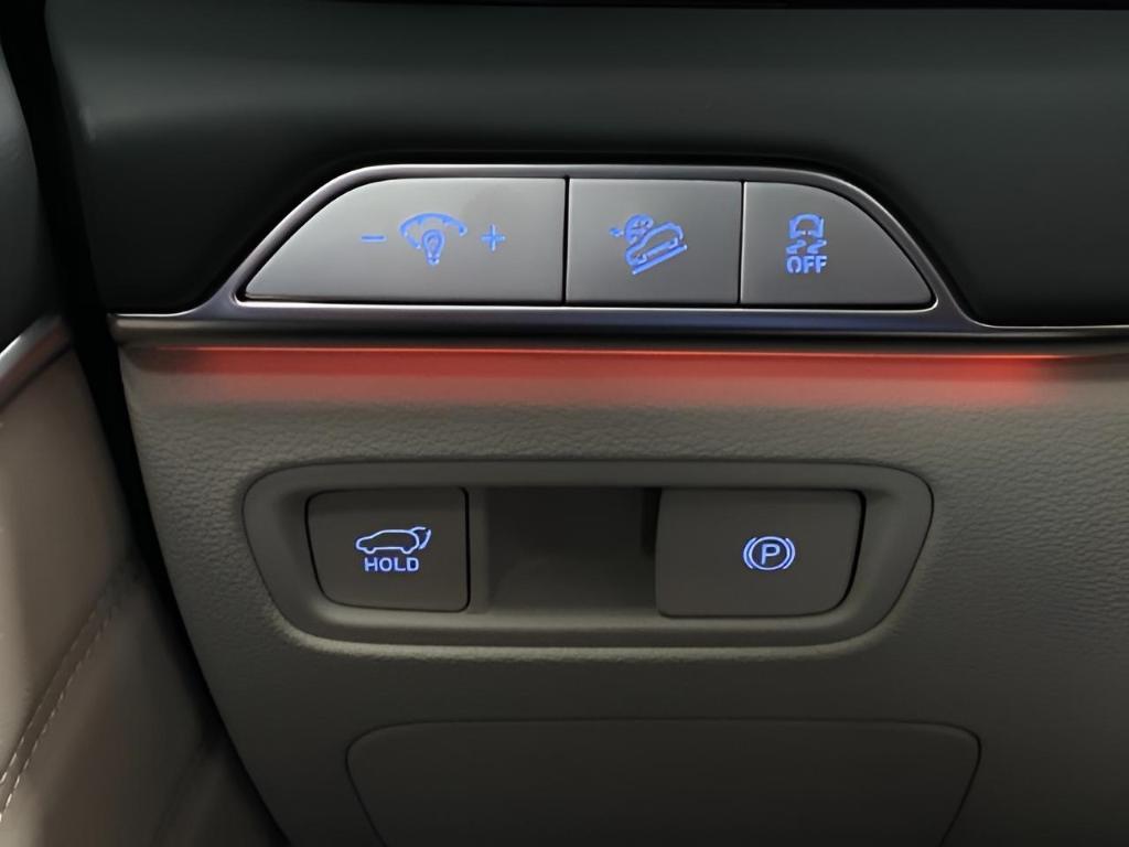 new 2025 Genesis GV80 car, priced at $82,670