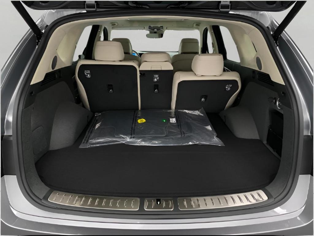 new 2025 Genesis GV80 car, priced at $82,670