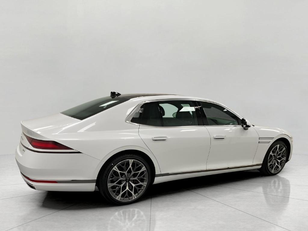 new 2025 Genesis G90 car, priced at $102,305