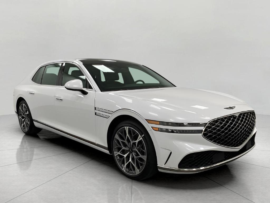 new 2025 Genesis G90 car, priced at $102,305