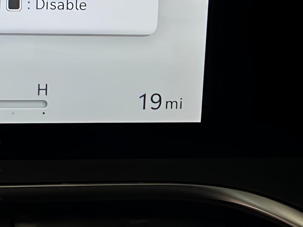 new 2025 Genesis G90 car, priced at $102,305