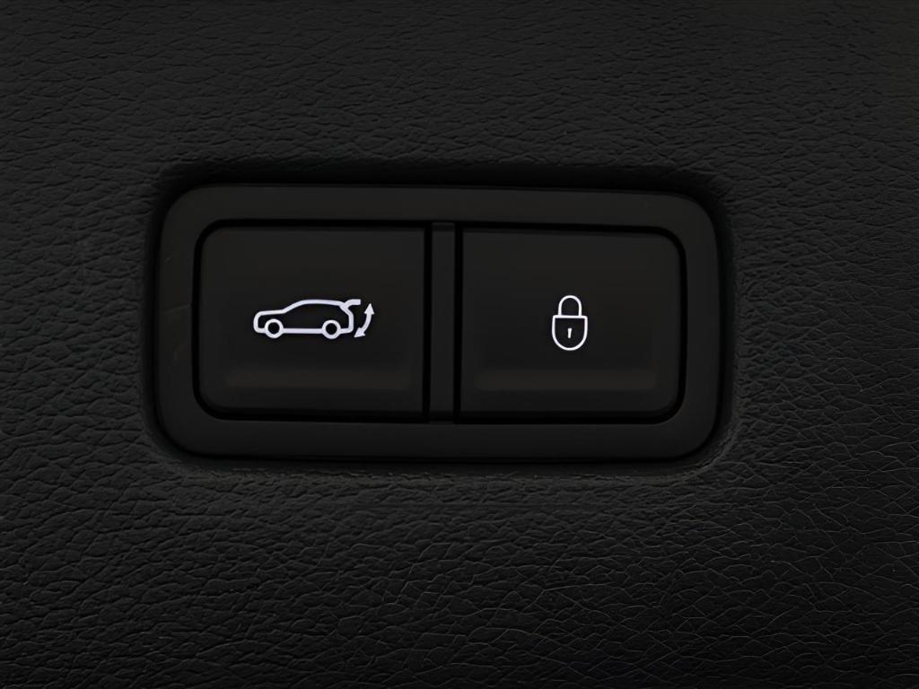 new 2025 Genesis GV80 car, priced at $82,570