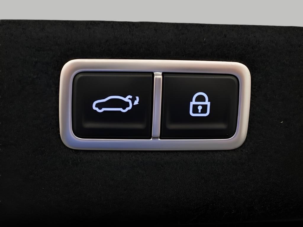 used 2025 Genesis G70 car, priced at $47,908