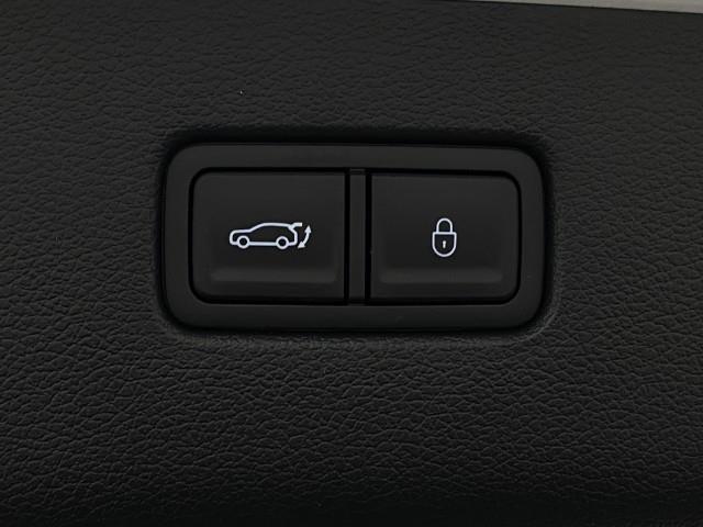 new 2025 Genesis GV80 car, priced at $76,005