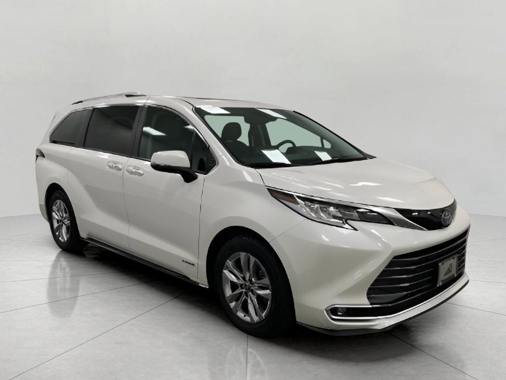 used 2021 Toyota Sienna car, priced at $41,977