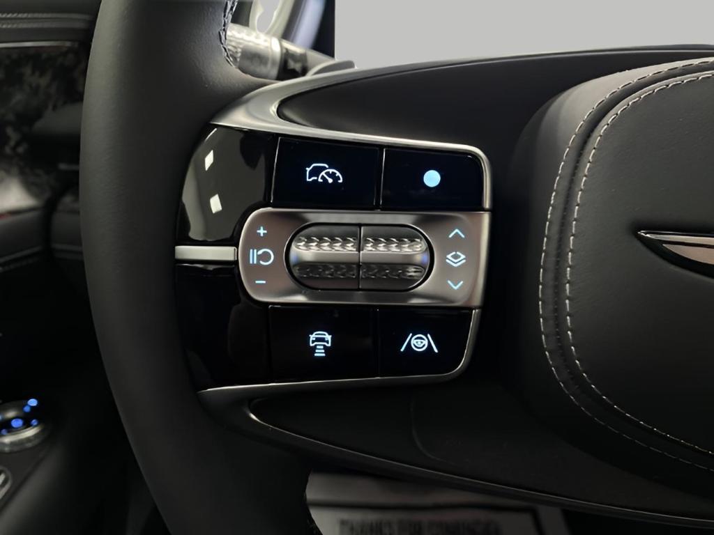new 2025 Genesis G90 car, priced at $102,190
