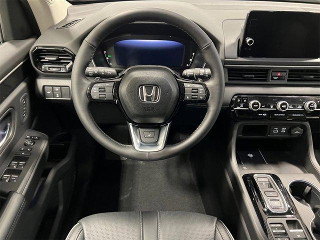 new 2025 Honda Pilot car, priced at $50,177