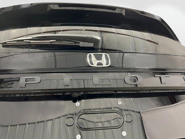 new 2025 Honda Pilot car, priced at $50,177