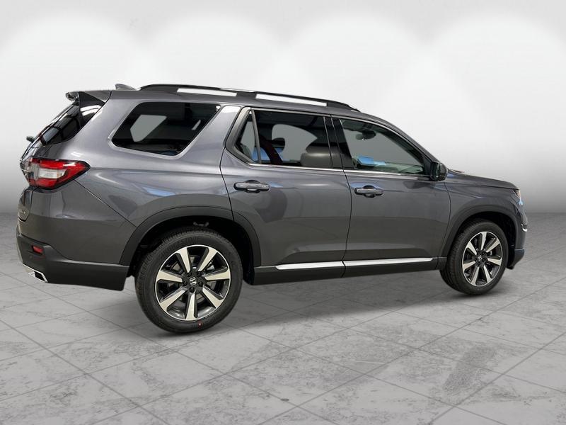 new 2025 Honda Pilot car, priced at $54,530