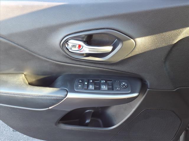 used 2019 Jeep Cherokee car, priced at $15,665