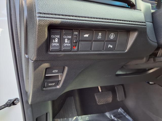 used 2024 Honda Odyssey car, priced at $45,370