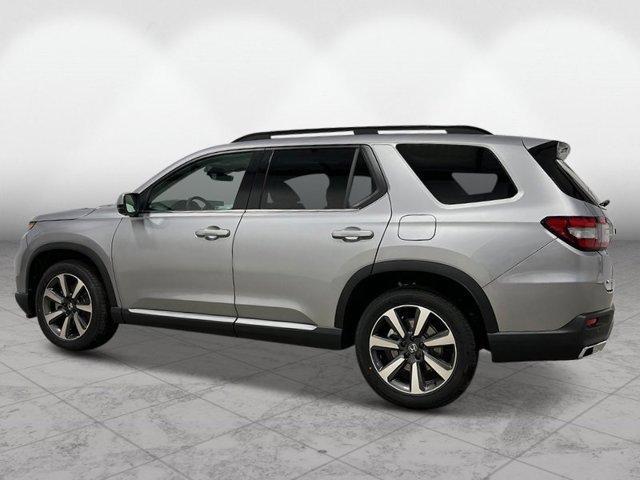 new 2025 Honda Pilot car, priced at $50,677