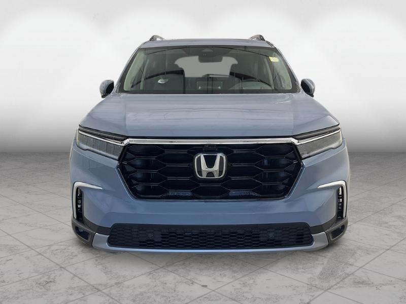 new 2025 Honda Pilot car, priced at $54,930