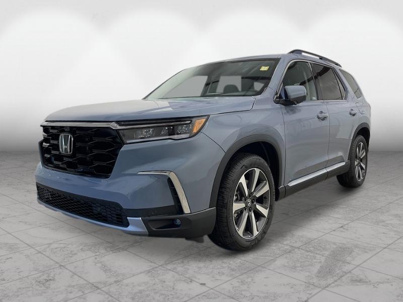 new 2025 Honda Pilot car, priced at $54,930