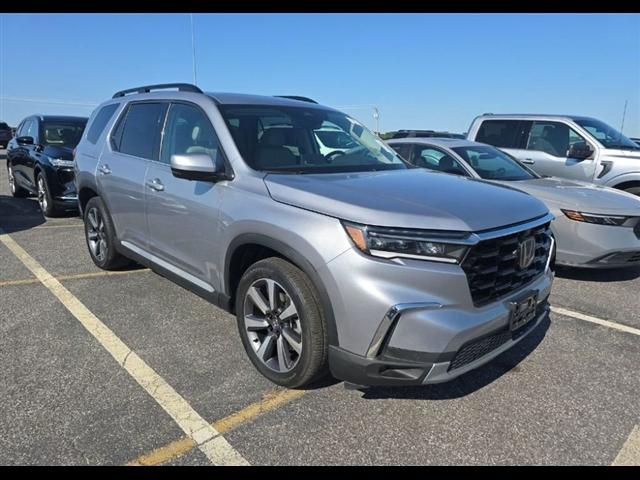 used 2023 Honda Pilot car, priced at $45,465