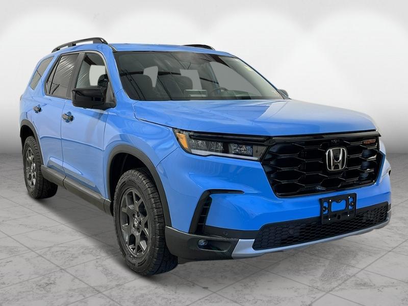 new 2025 Honda Pilot car, priced at $50,950