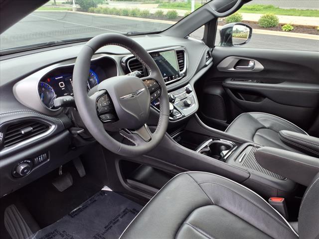 used 2023 Chrysler Pacifica car, priced at $38,865