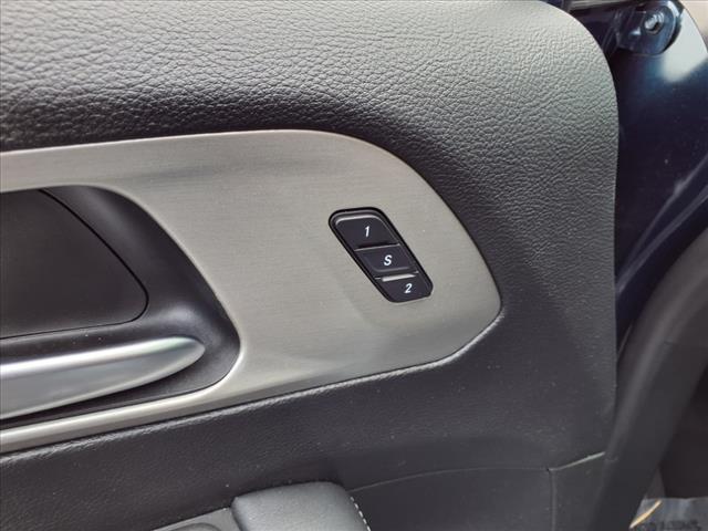 used 2023 Chrysler Pacifica car, priced at $38,865
