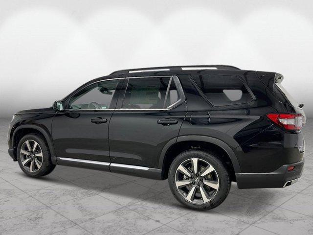 new 2025 Honda Pilot car, priced at $47,276