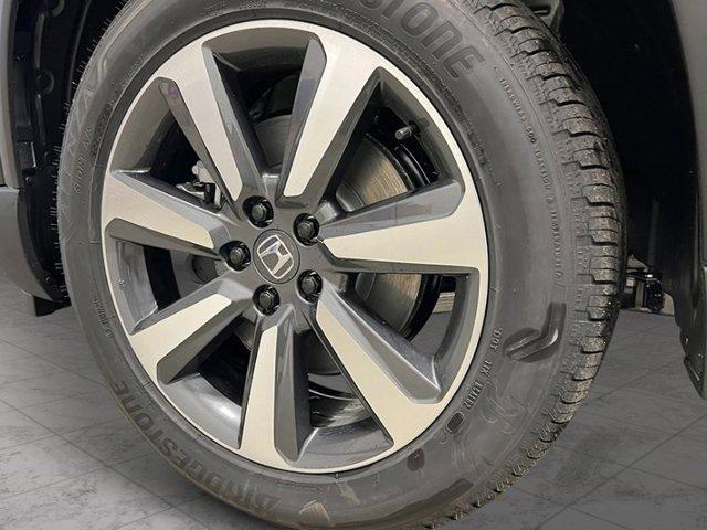 new 2025 Honda Pilot car, priced at $47,276