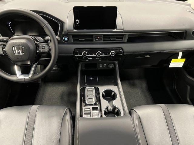new 2025 Honda Pilot car, priced at $47,276