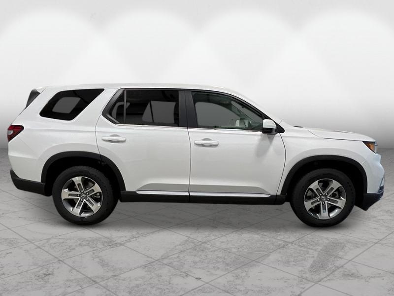 new 2025 Honda Pilot car, priced at $47,880