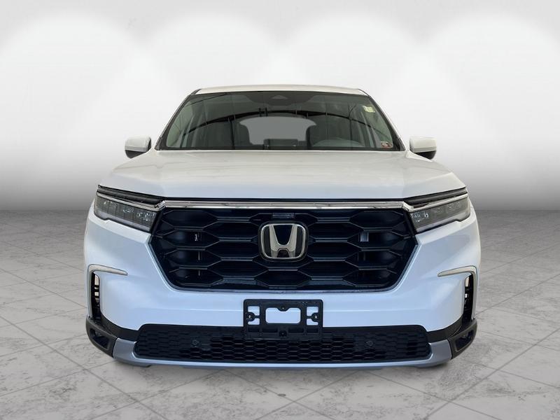 new 2025 Honda Pilot car, priced at $47,880