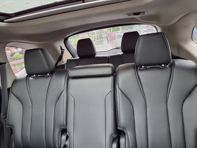 used 2022 Acura MDX car, priced at $40,583