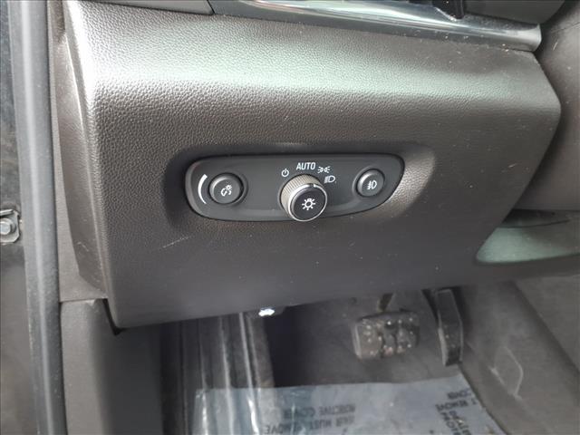 used 2021 Chevrolet Traverse car, priced at $19,448