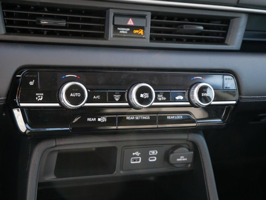 new 2025 Honda Pilot car, priced at $46,334