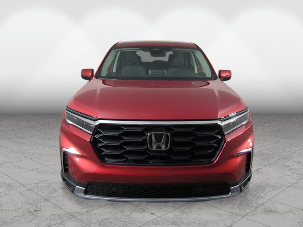 new 2025 Honda Pilot car, priced at $46,334